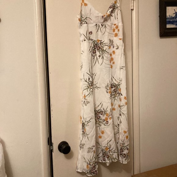 Reformation Gala Dress - Elegant White Floral Dress- Size 2 - Princess Print - Picture 6 of 8